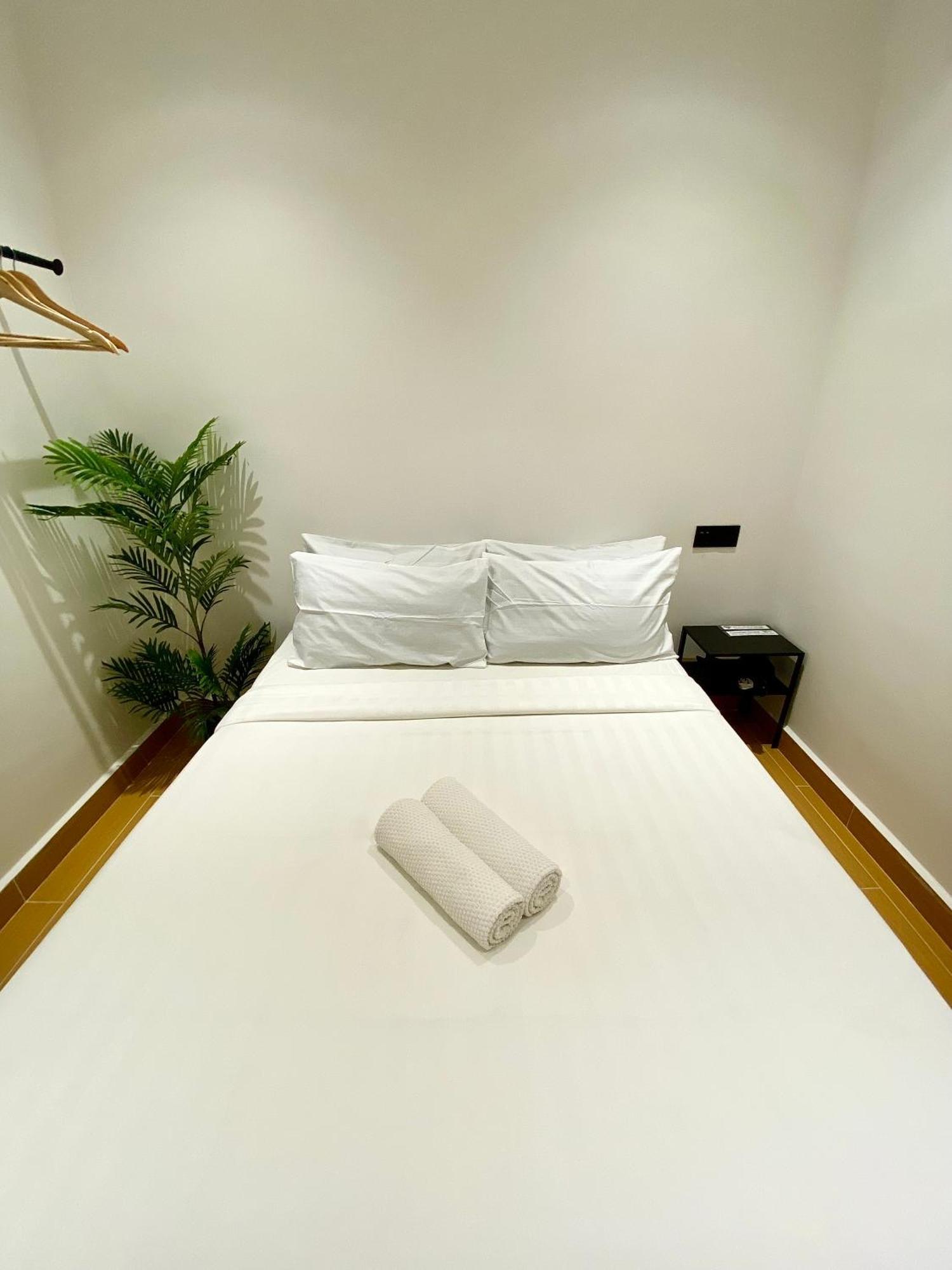 The 6N By Sky Hive Hotell George Town Exteriör bild