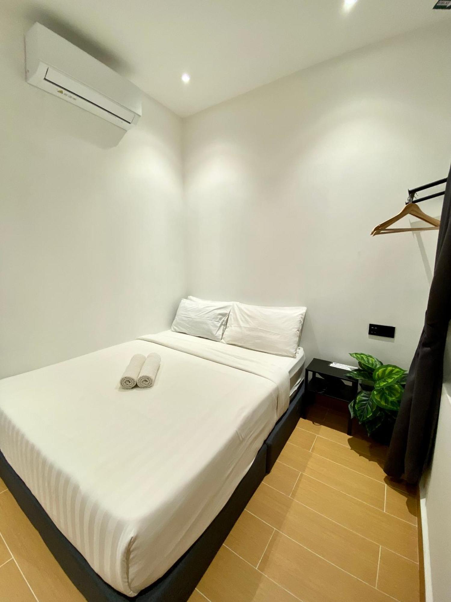 The 6N By Sky Hive Hotell George Town Exteriör bild